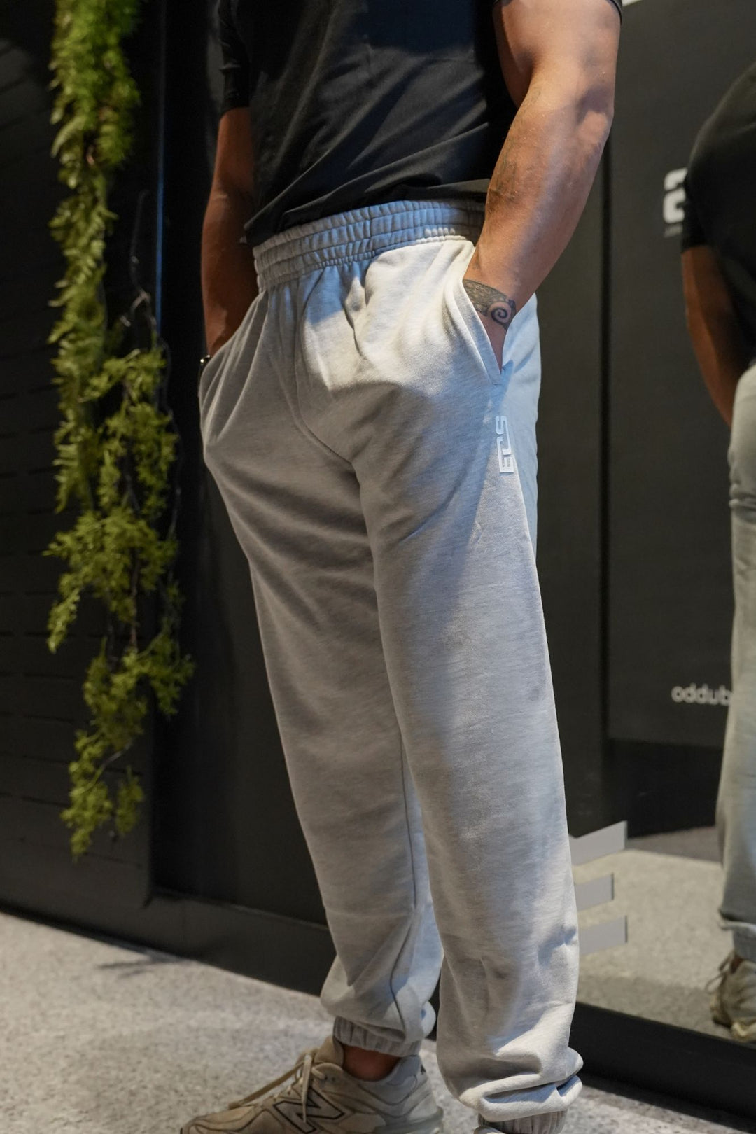 Essential Pants